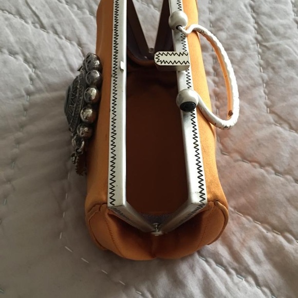 Trade - Picture 4 of 7